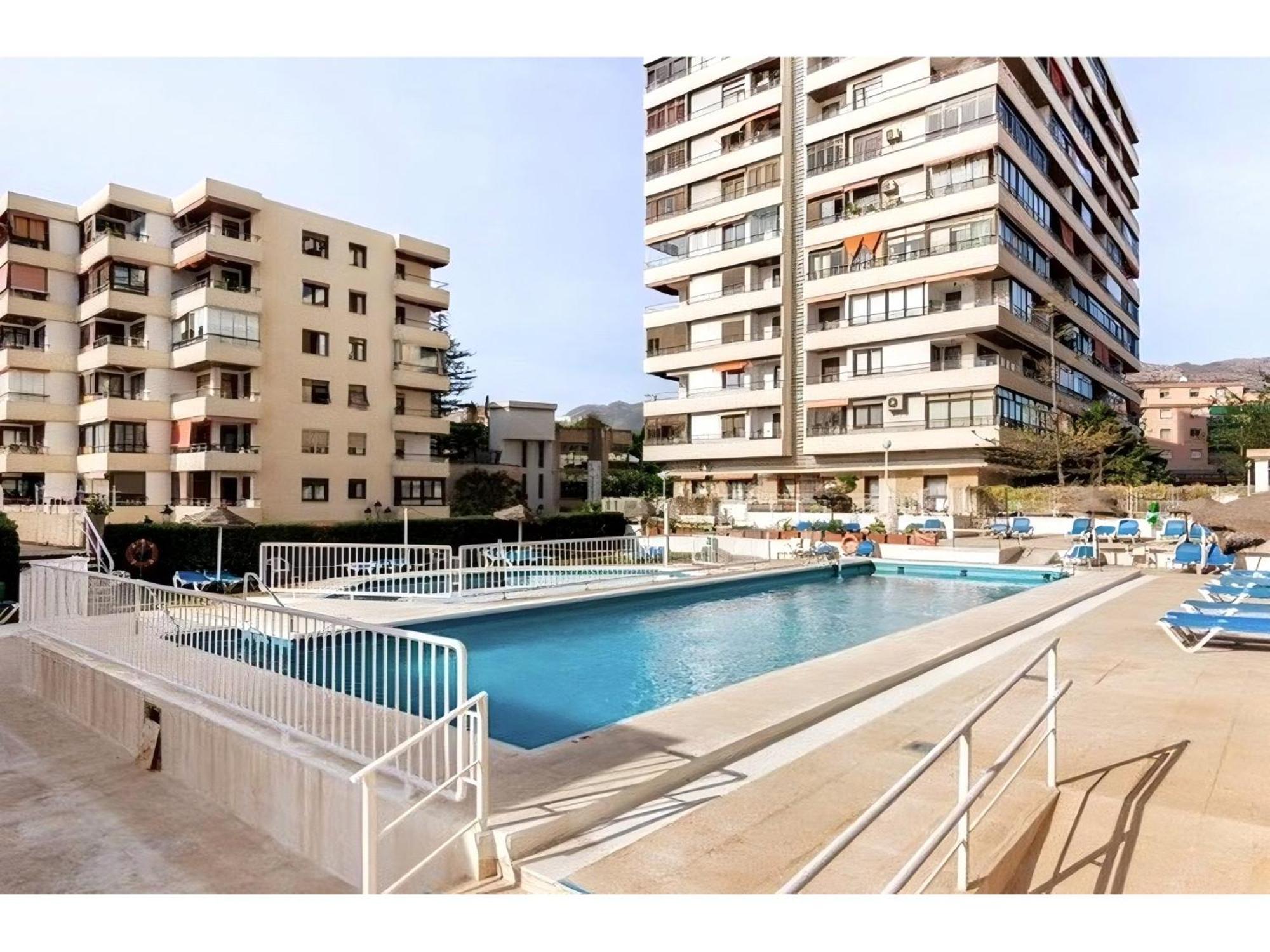 Oasis Sea & Sky - La Nogalera Apartment Torremolinos Exterior photo